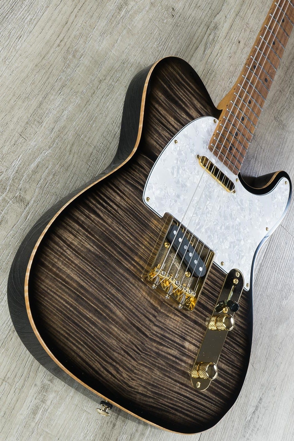 Suhr Select Classic T Guitar, Roasted Neck, 3-Tone Burst, Maple | Humbucker  Music